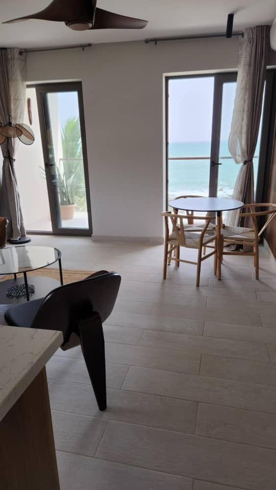 Serenity Terraces Beach, Hotel - Kokrobite Ngoại thất bức ảnh