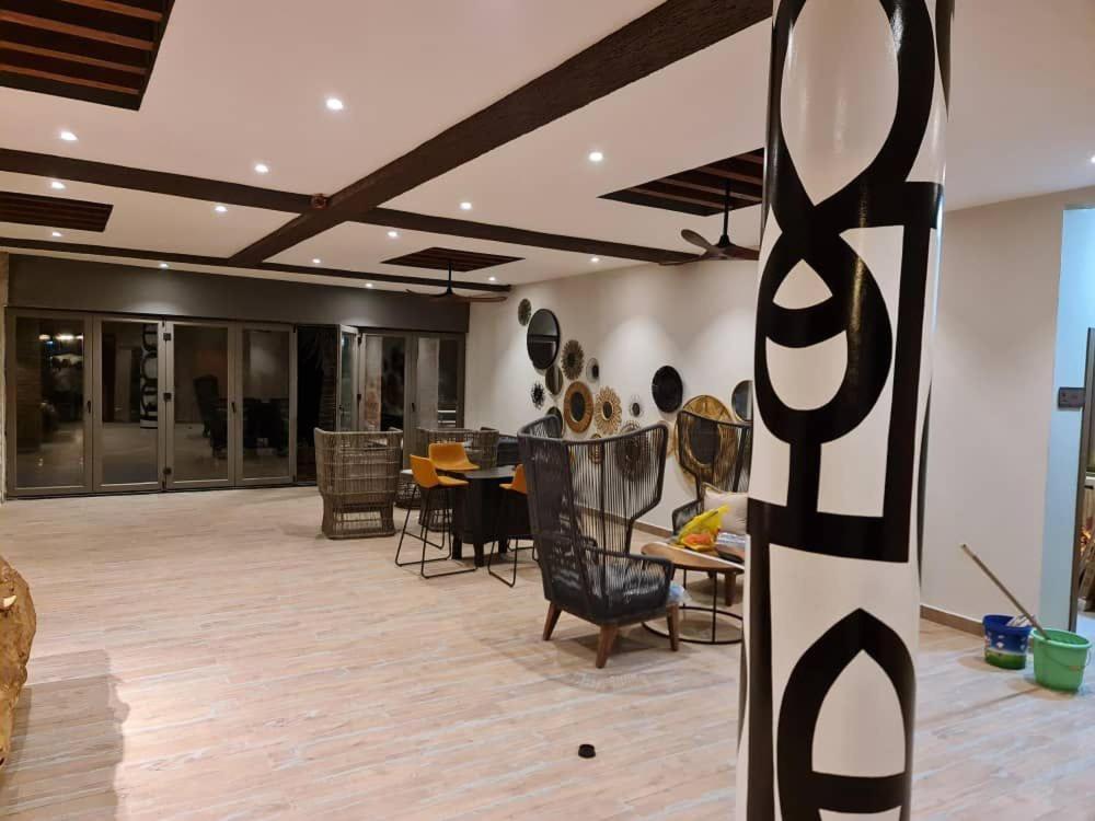 Serenity Terraces Beach, Hotel - Kokrobite Ngoại thất bức ảnh